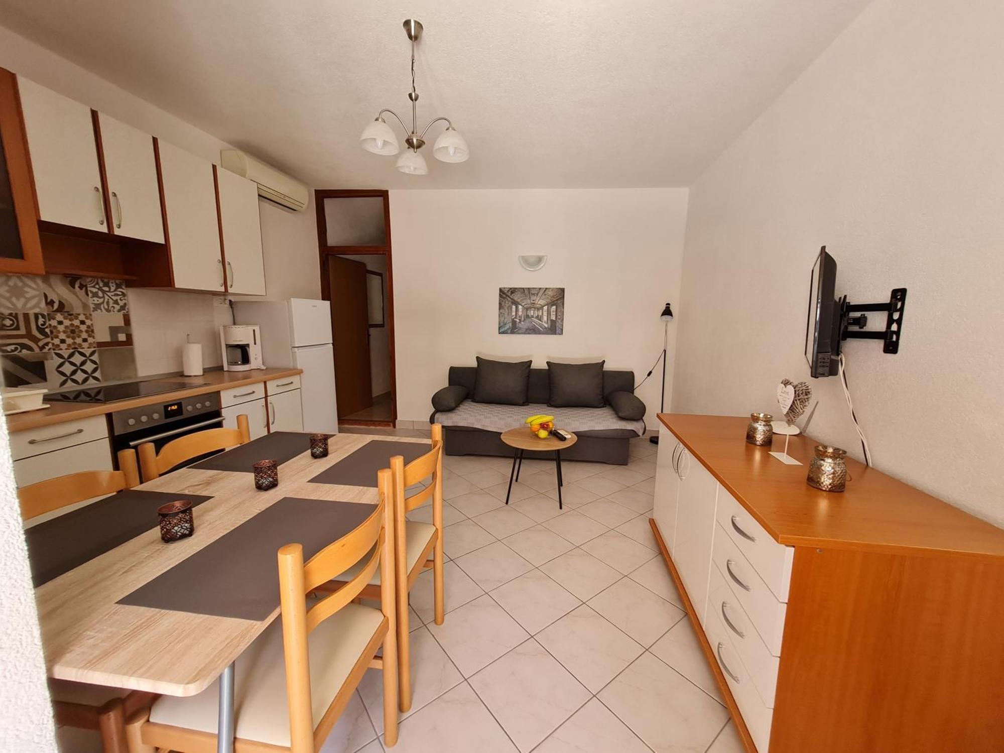 Vila Maslina Apartments Mit Pool Und Garten Nahe Am Strand 투체피 객실 사진