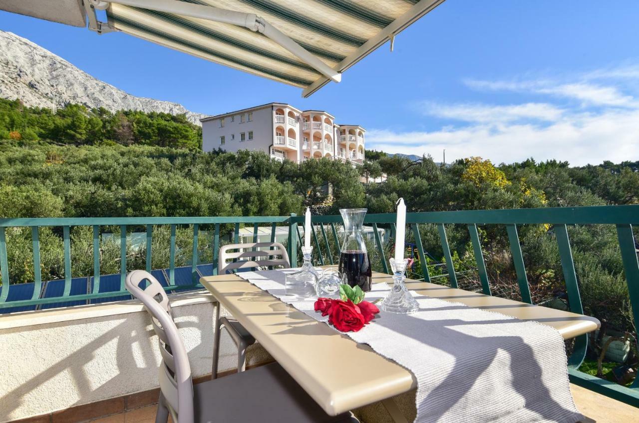 Vila Maslina Apartments Mit Pool Und Garten Nahe Am Strand 투체피 외부 사진