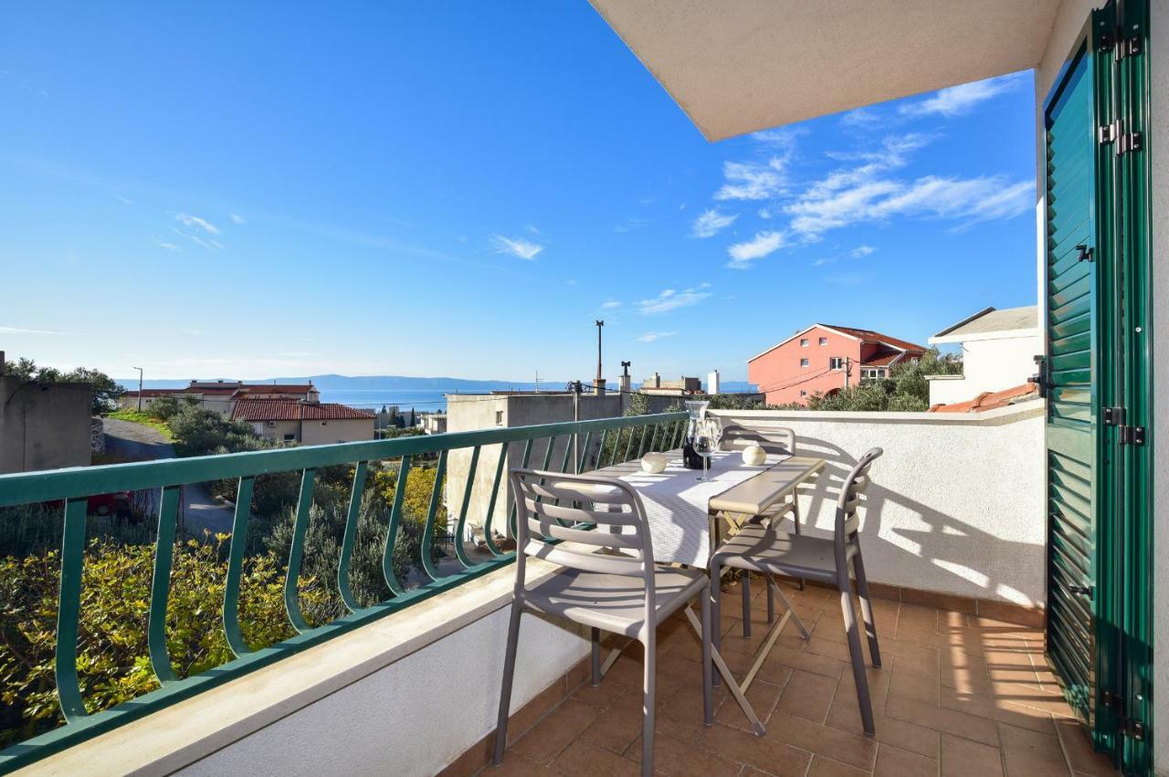 Vila Maslina Apartments Mit Pool Und Garten Nahe Am Strand 투체피 외부 사진